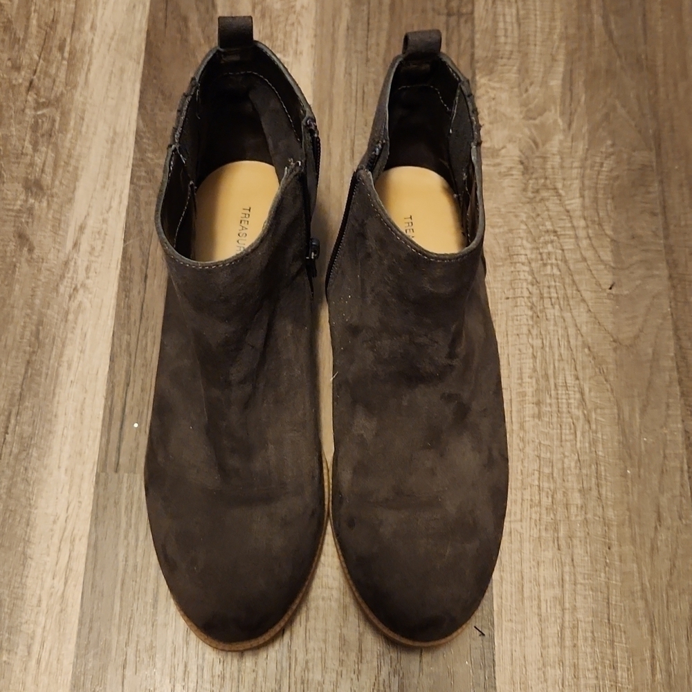 Treasure & Bond Suede Brown Booties Size 5